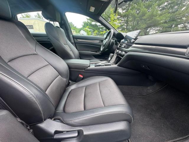 2022 Ford Mustang Interior